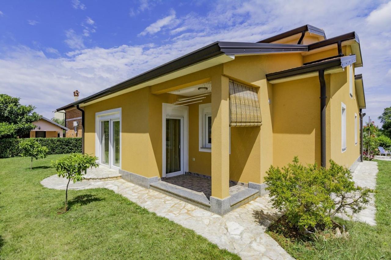 Bozica House With Apartment ウマグ エクステリア 写真